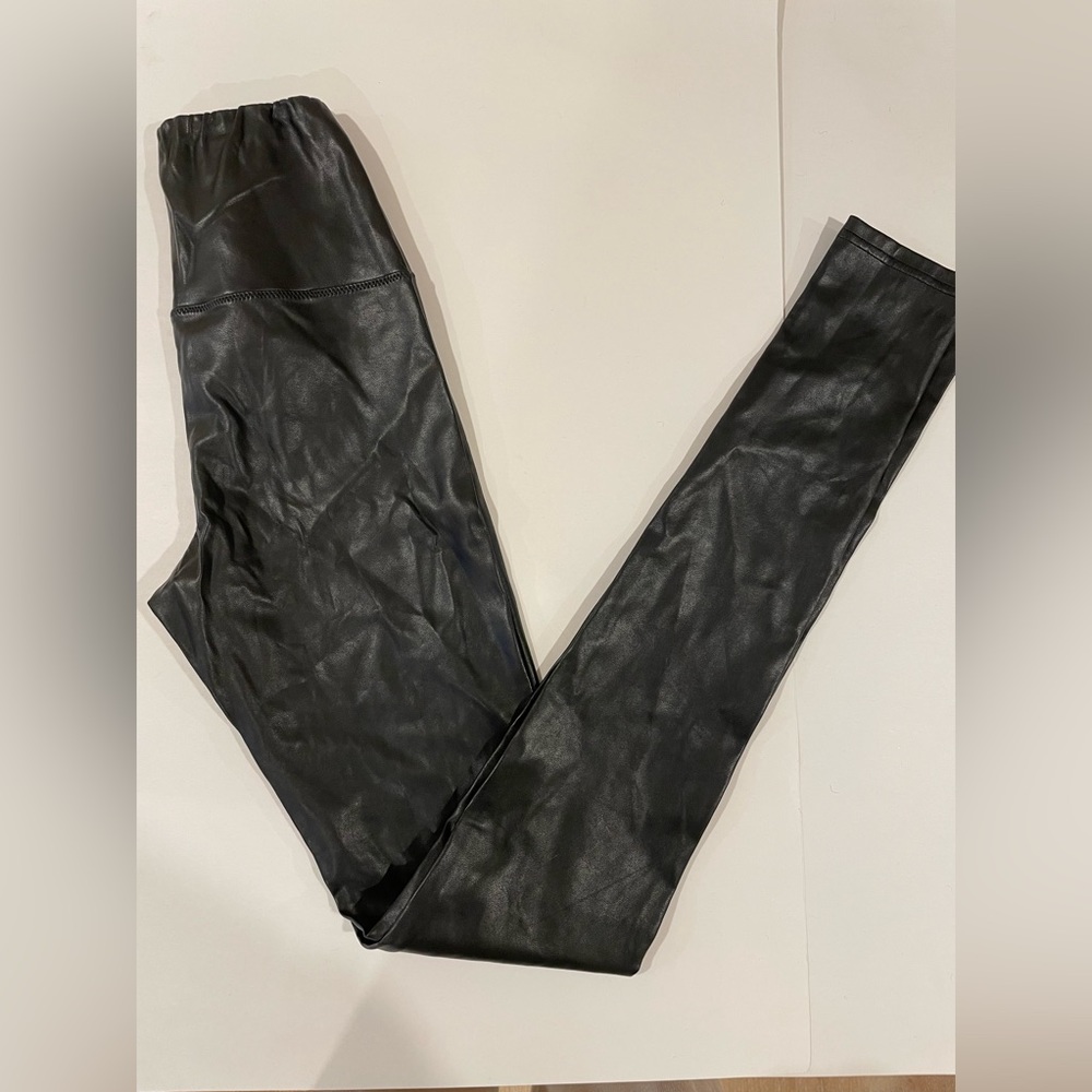 Aritzia pleather leggings Wilfred free